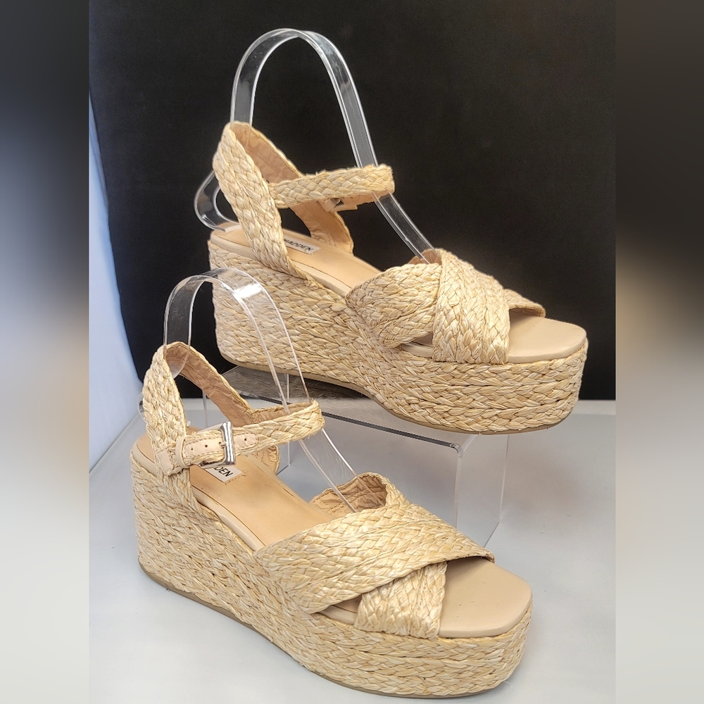 Steve Madden Women's Cream Espadrille Wedges